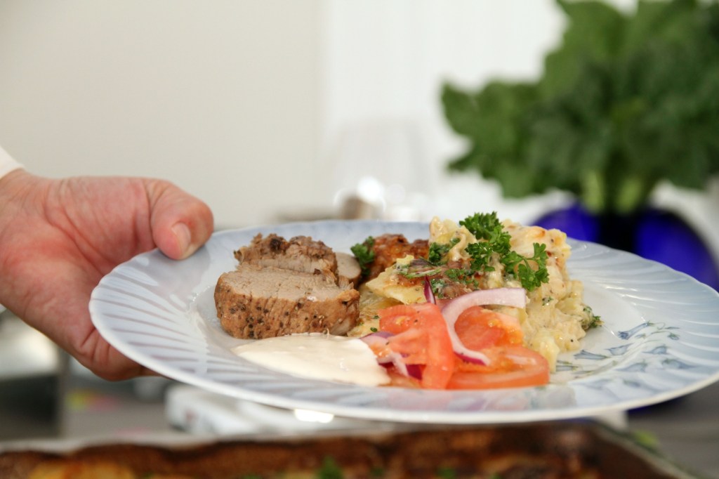 Middagstallrik med mat